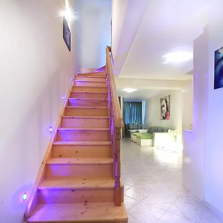 Blue Dream Deluxe Maisonette *